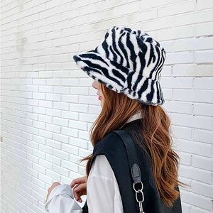 SOFIA Zehra Faux Fur Zebra Print Bucket Hat With Lining